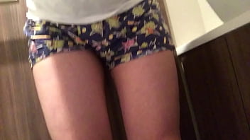 Preview 1 of Kangoku Gakuen Cosplay - Karon191がトイレでトランクス姿になる