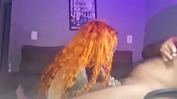 Preview 2 of Farah Twerk - Esfregando a buceta rosa com plug anal ate a pica entrar