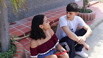Preview 1 of Kroean Stocking - INVITACION A MI VECINA Morena Valentina a mi casa Cuando su Novio no ESTA -  VECINA PORQUE ESTAS TAN SOLITA EN LA CALLE - SUB ESPANOL ValentinaHot10