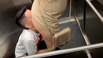 Preview 2 of China Xxx Videos - Sex in public,  in the elevator with a stranger and they catch us