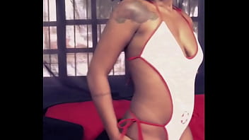 Preview 1 of Boy Fuck In Thong - Devagar no meu cuzinho apertadinho eu nunca dei o cu