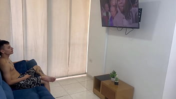 Preview 1 of Little Boy Rape His Aunt - Mi peque&ntilde_a hermanastra me ofrece sexo duro a cambio de llevarla al cine&nbsp_con&nbsp_sus&nbsp_amigas.