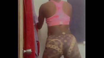 Preview 3 of 2019 Xx Vido - PRETTY PETITE EBONY TEEN TWERKS!