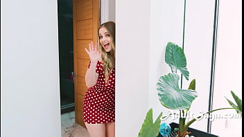 Preview 1 of Lennox Luxe Full Videos - Sucker For Pretty Trans Dicks - Codi Vore,  Ariel Demure,  Izzy Wilde