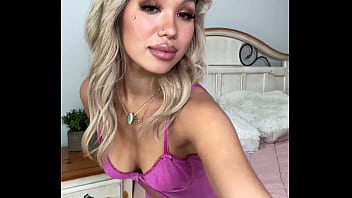 Preview 1 of 2018 Xxx Porm Ki - Gyatt Luna Luxe Got It Going On! (Daily Smoke)