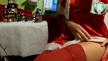 Preview 1 of Japanese Biq Tit Milf - La M&egrave_re No&euml_l branle le P&egrave_re No&euml_l