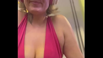 Preview 2 of 9yaer Porn - Nossa meu treino na academia me deixou muito suada qui at&eacute_ minha bucetinha escorreu fiquei com vergonha de tanto tes&atilde_o !