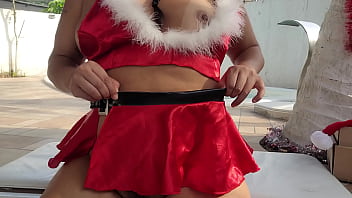 Preview 2 of Mommy Sex Girl - Feliz natal a todos .