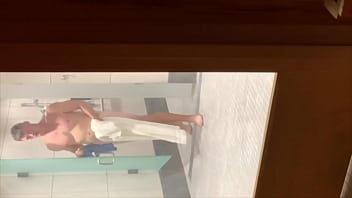 Preview 3 of Father Gaichi Kono - C&aacute_mara Oculta Gay: que ganas de ducharme con estos machos