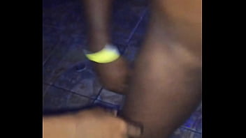 Preview 1 of Sperm On Girls Clothes - Puta humilha o corno com neg&atilde_o na festa de swing