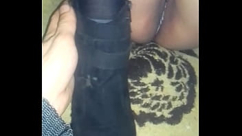 Preview 1 of Xxyvdo - Le quito los zapatos y le toco las piernas