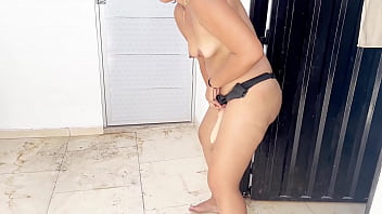 Preview 2 of Koria Pron - MI MADRASTRA SE PONE CACHONDA CUANDO ME ENCUENTRA LAVANDO MI UNIFORME Y ME FOLLA CON SUS JUGUETES