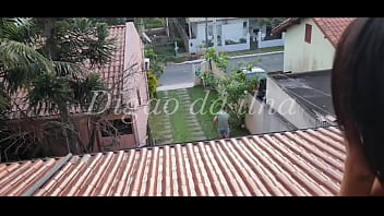 Preview 2 of Com Nios - Fudi a mulher do meu amigo enquanto ele cortava a grama
