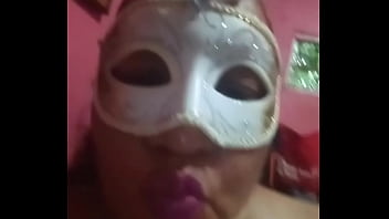 Preview 4 of Mom Kaviar - Me excit&oacute_ y me masturbo delicioso