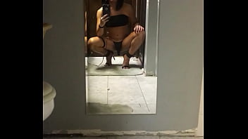Preview 1 of Bzhot Porns - CROP TOP TRANNY