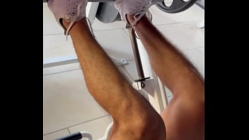 Preview 1 of Red Syrup - Mamado entrena,  despu&eacute_s se cambia las tangas y sale de ducharse,  todo grabado