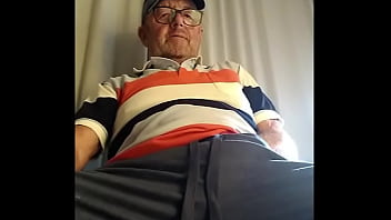 Preview 1 of Incest Menage - Wanking my cock fast and hard. Starring Bengeeman