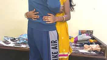 Preview 1 of 1st Studio Masha Eating Pussy - Kya chusti hai bhabhi