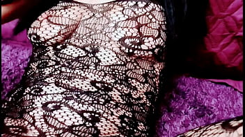 Preview 2 of Leigh Milf - Beautiful masturbation with wide spread legs