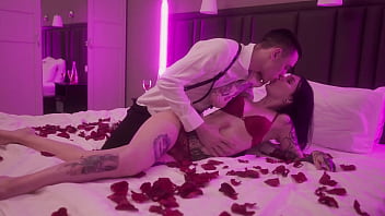 Preview 1 of Sex In Romm - Romantic Valentine&#039_s Day sex with a hot brunette