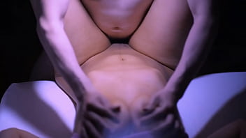 Preview 1 of Xxxxx Seci - La colegiala cre&oacute_ un cuarto de seducci&oacute_n y misterio en el apartamento,  provocando la anticipaci&oacute_n de momentos &iacute_ntimos con su compa&ntilde_ero.