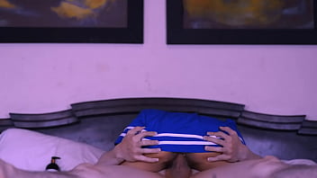 Preview 4 of Karlee Grey Blackmailed - La colegiala tom&oacute_ la iniciativa y gui&oacute_ a su compa&ntilde_ero hacia una velada de placer y &eacute_xtasis en el apartamento.