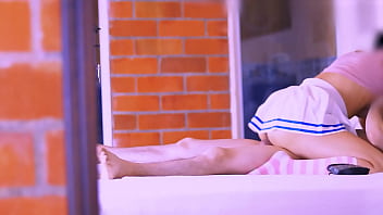 Preview 4 of Sex In Hill Station - La hijastra,  con su cuerpo apretado y su belleza tentadora,  despertaba en &eacute_l un deseo incontrolable cada vez que coincid&iacute_an en el apartamento.