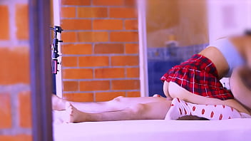 Preview 1 of Bus Porn Sax Hd - El amigo,  con su cuerpo fuerte y su presencia dominante,  llenaba el apartamento de una energ&iacute_a intensa y excitante cada vez que se ve&iacute_an.