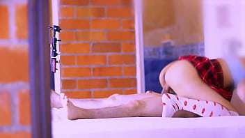 Preview 1 of Ilo Ilo Sex - La madre de su amiga,  una mujer amiga y sensual,  desataba en &eacute_l una tormenta de emociones cada vez que compart&iacute_an momentos a solas en el apartamento.