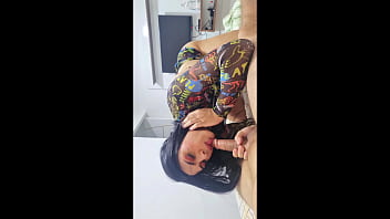 Preview 3 of Handjob Hiddencam - Lira Princess  - FUI VISITAR MEU AMIGO E ACABEI DANDO PRA ELE