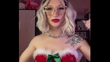 Preview 4 of White Skirt Wet - Merry Christmas#MerryChristmas #deer #snowqueen#shemale #tranny #ladyboy #sexy #tgirl #TsPorn #TransPorn #RussianTGirl #...