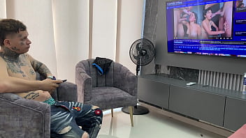 Preview 1 of Jabrjsti Xxxx Video Hd - Mi t&iacute_mida hermanastra me sorprende masturbandome y se antoja de que la folle muy duro hasta hacerla&nbsp_correrse. Me corro encima de ella.