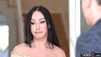 Preview 2 of Pukulu Xxx - Neglected pregnant MILF Jennifer White got help from handsome young guy