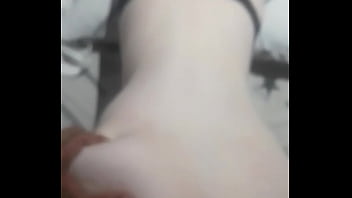 Preview 3 of Mother Vs Woman - Comi uma branquinha de quatro dechei a buceta dela toda esfolada e o rabo vermelho pintoloko110 brancarosa