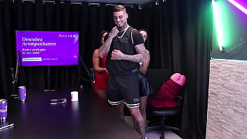 Preview 4 of Jasmine Wabb And Danny D - Duas morenas tiram a roupa dele ap&oacute_s falar que fica com mais tes&atilde_o quando chega das grava&ccedil_&otilde_es,  as formas de agradar as mulheres,  e as dicas de um sexo oral perfeito... - Kylian Cria (SHEER/RED)