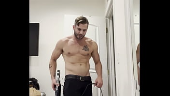 Preview 2 of Arjinar Webcam - Cleaning the house