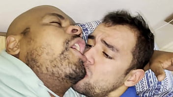 Preview 2 of Poorn Visio - Ativo cedeu e deu o cuzinho,  que negro do rabo grande e apertadinho
