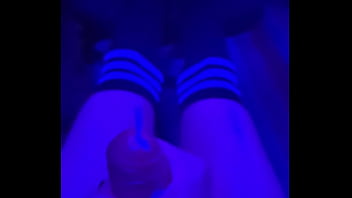 Preview 3 of Celka Qiz Uzu Acma - Mochi&#039_s massive cumshot