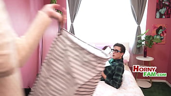 Preview 2 of Ami Gi An Gi - Nerdy Stepsiblings Know How To Be Sneaky