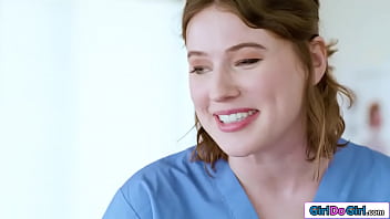 Preview 1 of Jody And Jolie - Intern gets oral exam from gynecologist