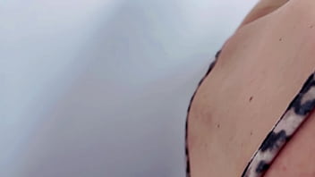 Preview 1 of Dasi Anty Bf Video - Ela me chamou para dentro do banheiro unissex do restaurante e fudemos muito ali mesmo (sexo em p&uacute_blico)