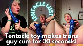 Preview 1 of Jepon Sex Seliping - Bad Dragon toy makes trans guy cum for 30 seconds! Jaq Quicksilver - ftm,  big clit,  pussy,  fantasy dildo,  real orgasm