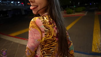 Preview 1 of Juana Acosta Desnuda Follando - Queen Of Hell Gets Her Pussy Plastered After Valet Worker Ask For A &quot_Tip&quot_ For His Services