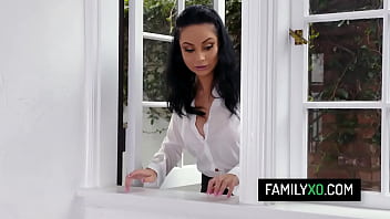 Preview 1 of Raep Xnxx Garil - Hot milf step mom Crystal Rush having a threesome with her perv stepsons