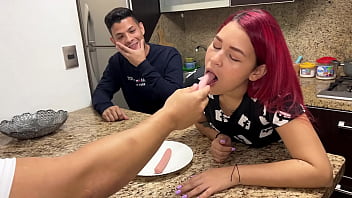 Preview 4 of Plumber Fuck Brazzers Hq - Amada Esposa Ama de Casa Adicta a las Salchichas que le da el Amigo de su Marido Cornudo Jav NTR