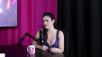 Preview 2 of Old Young Porno 18 - Ela come&ccedil_ou como acompanhante em um momento de dificuldade,  e n&atilde_o se sentia digna em ter um relacionamento - Amanda Smell (SHEER/RED)