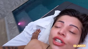 Preview 3 of Frist Time Varigin Sex Video - CONTRATEI UMA PUTA E FUDI O CU DELA NO PELO ( SEM CAMISINHA)(COMPLETO NO RED E NO SHEER