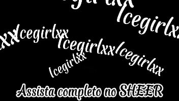 Preview 4 of Sunny Leone Porn Vibo - Minha amiga me deixou sozinha com o namorado gostoso dela,  dei para ele antes que ela chegasse. Quase fomos pegos | Assista completo no SHEER