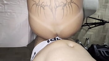 Preview 1 of Bokep Spa - O pol&ecirc_mico do tictoc gritou igual putinha no cio na minha pica. Completo em xvideos Premium