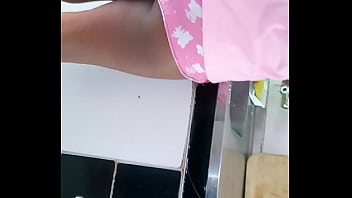Preview 1 of Music Boy Xxx Hind - o marido dela foi pro bar e aproveitei pra chavecar a visinha